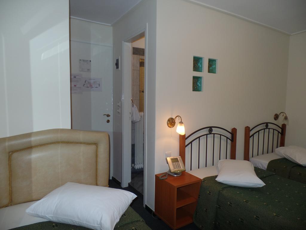 Nestorion Hotel Athen Zimmer foto